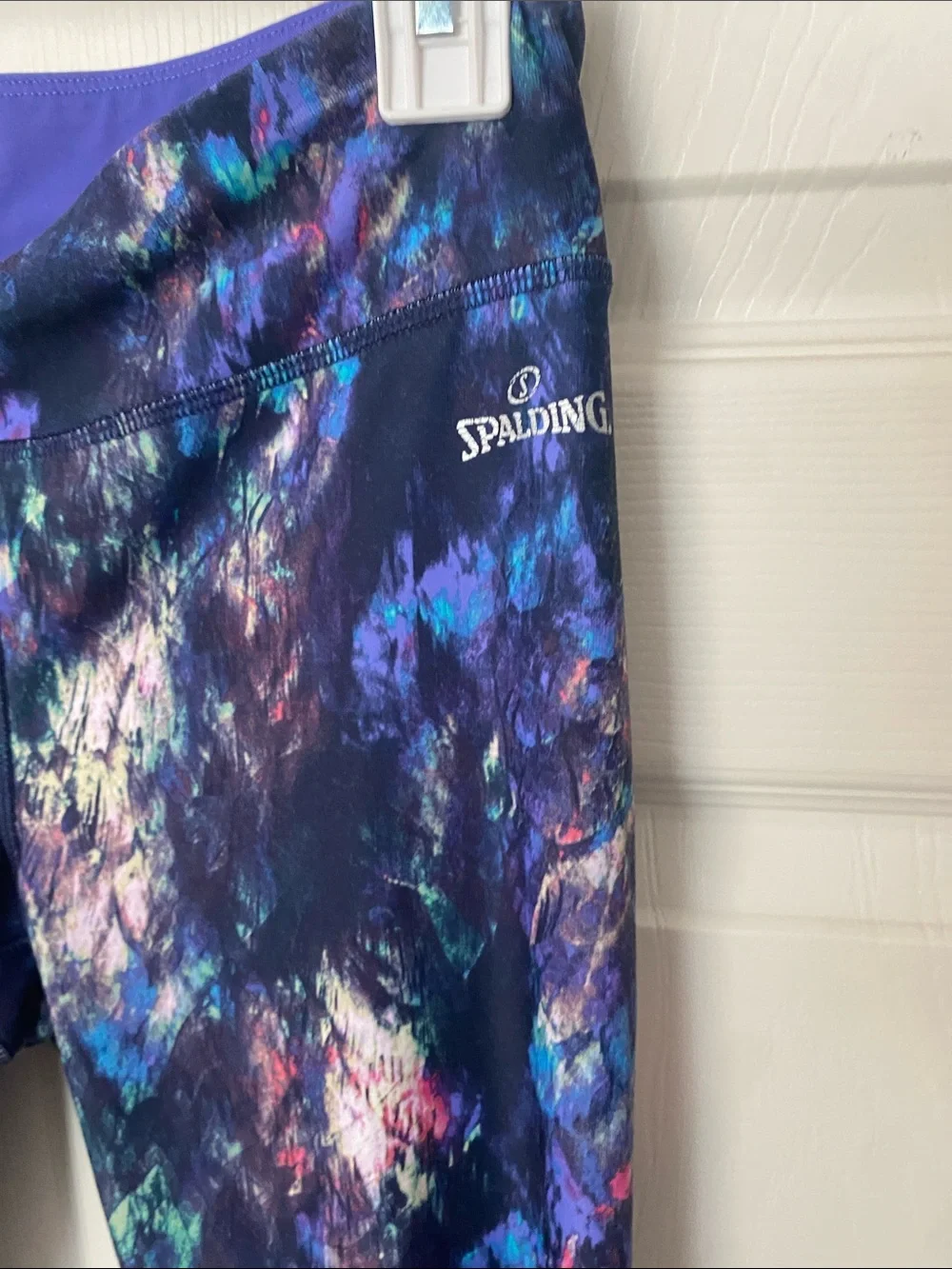 Spalding Girls Navy Multicolor Abstract Capri Leggings
